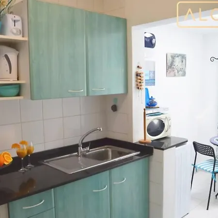 Bungalow At Playa Flamingo Apartment With Shared Pool 5 Minutes From The Beach * Playa Blanca (Lanzarote)