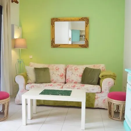 Bungalow At Playa Flamingo Apartment With Shared Pool 5 Minutes From The Beach Apartment Playa Blanca (Lanzarote)